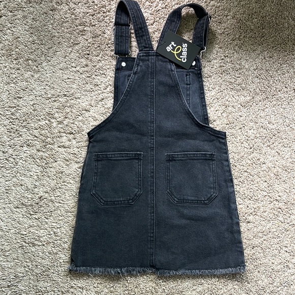 New Girl Black Denim Clothes. Size 4/5 - Picture 3 of 3